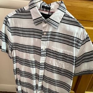 Banana Republic short sleeve button down shirt